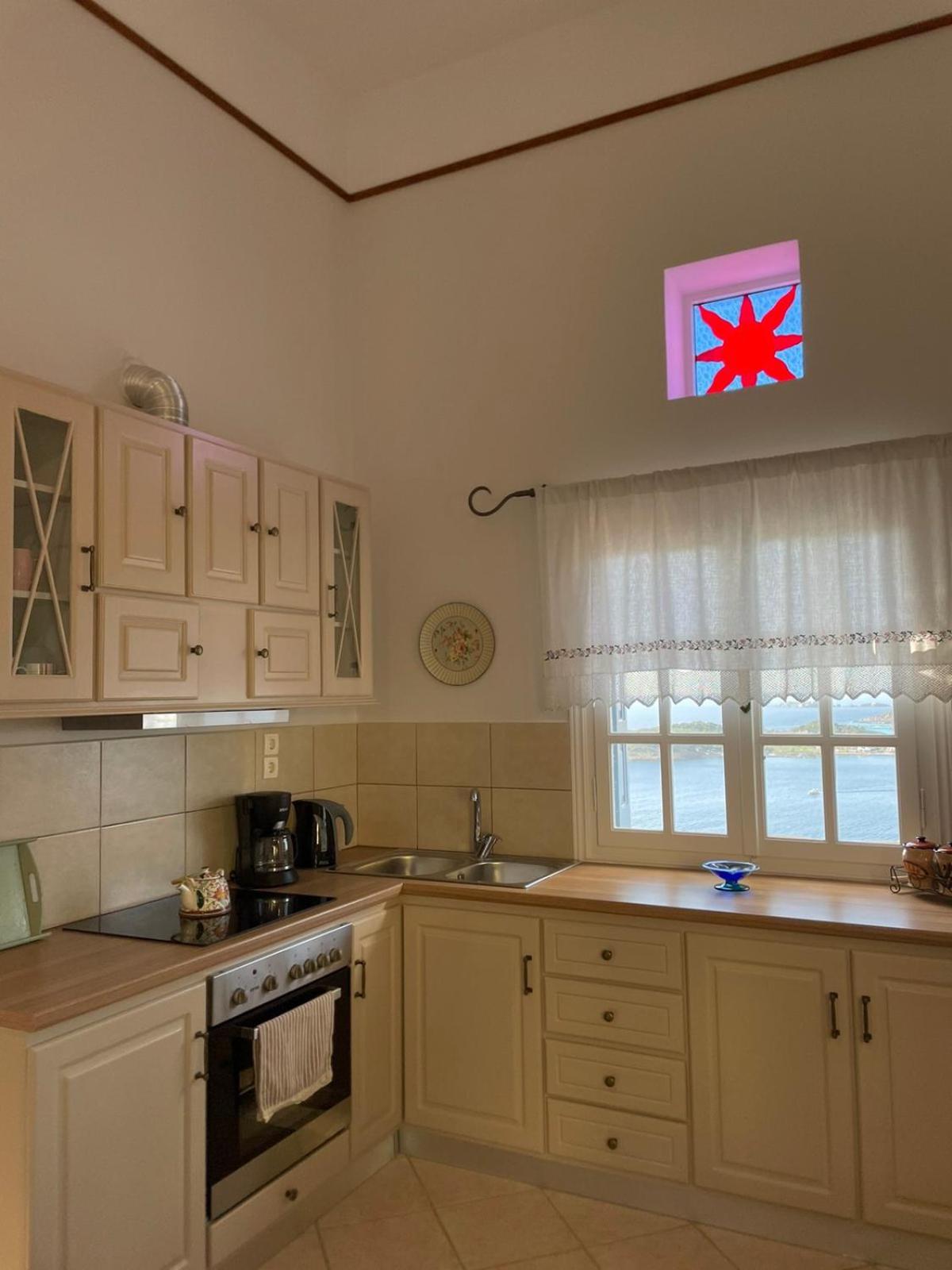 Villa Next To The Sea!! Myrties Екстериор снимка