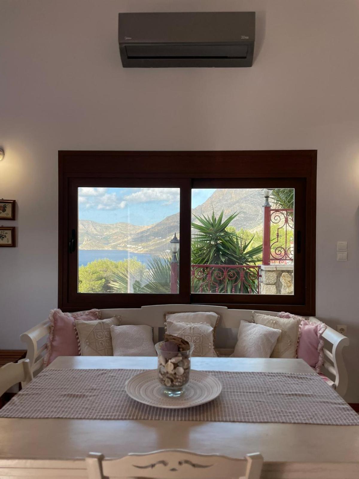 Villa Next To The Sea!! Myrties Екстериор снимка