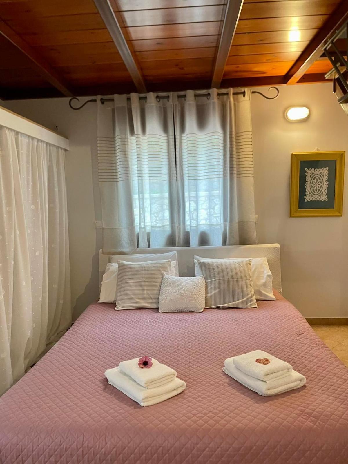 Villa Next To The Sea!! Myrties Екстериор снимка